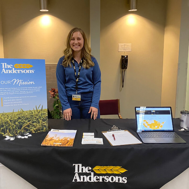 An employee with The Andersons at our recruiting booth at a job fair